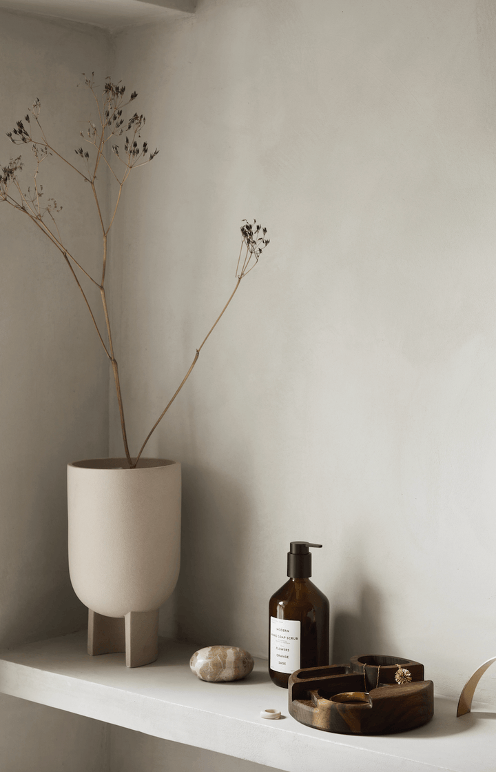 Serene Flowerpot - Kristina Dam - Outdoor Accessories - X Large - Sand - HORNE