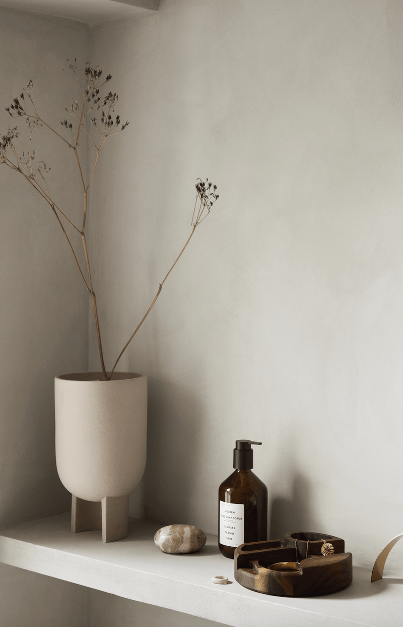 Serene Flowerpot - Kristina Dam - Outdoor Accessories - Small - Sand - HORNE