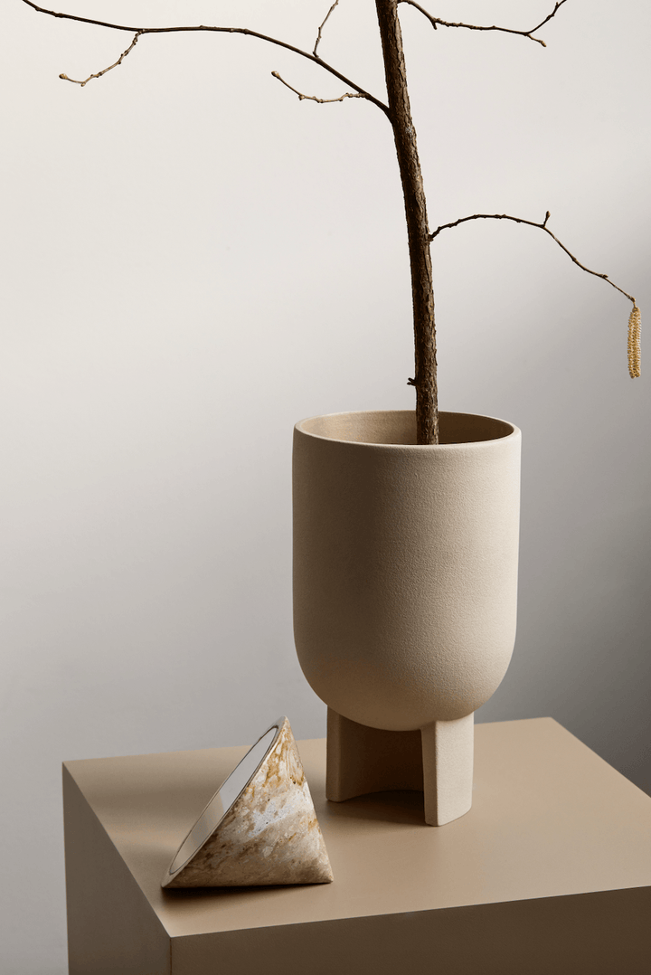 Serene Flowerpot - Kristina Dam - Outdoor Accessories - X Large - Sand - HORNE