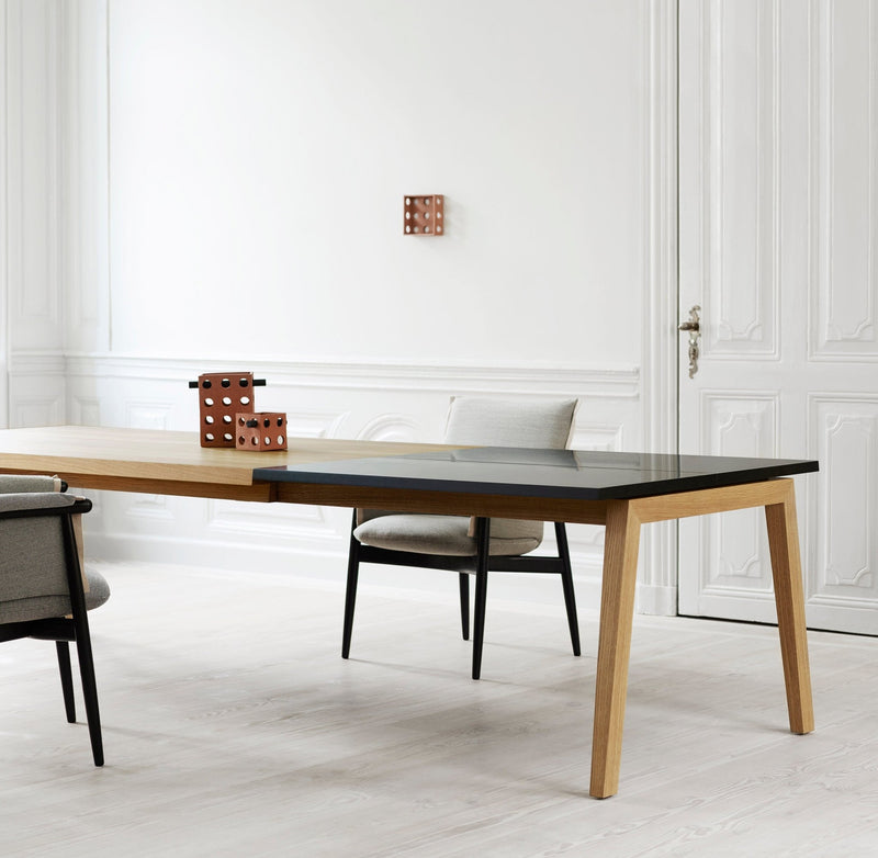 SH900 Extend Table - Carl Hansen & Son - Tables - HORNE