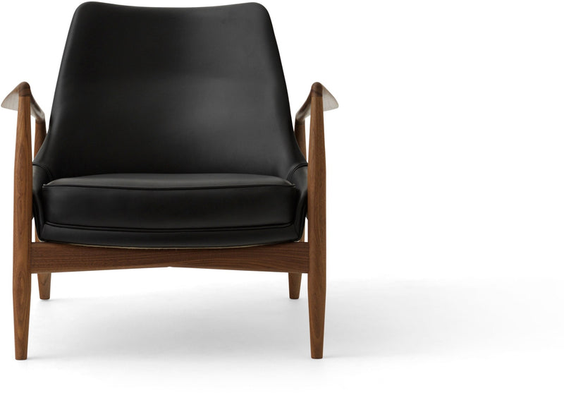 The Seal Lounge Chair - Low Back - Audo Copenhagen Chairs - Natural Oak - Dakar Leather - 0329 Brown - HORNE