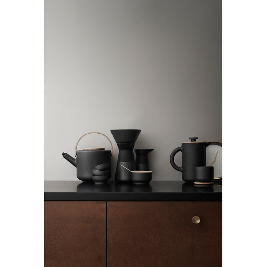 Theo Teapot - Black