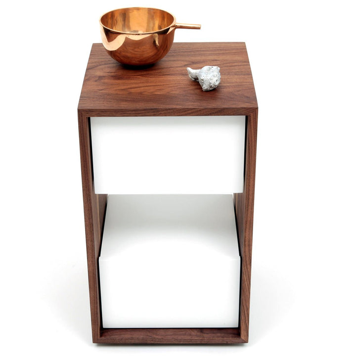 THN 1.0 Night Stand