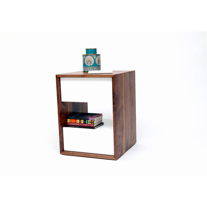 THN 1.5 Night Stand