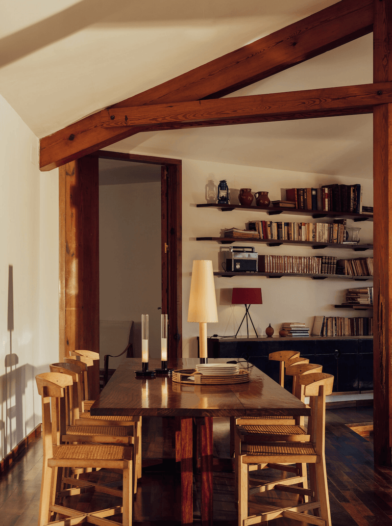 Trípode G6 Table Lamp - Santa & Cole - Table + Task - Natural - HORNE