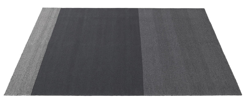 Varjo Rug - Muuto - Rugs - Small - Blue - HORNE