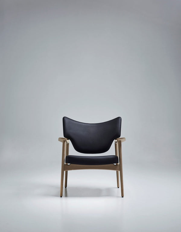 Veng Lounge Chair - Eikund - Chairs - Textile Blackened Blue - White Oiled Oak - HORNE