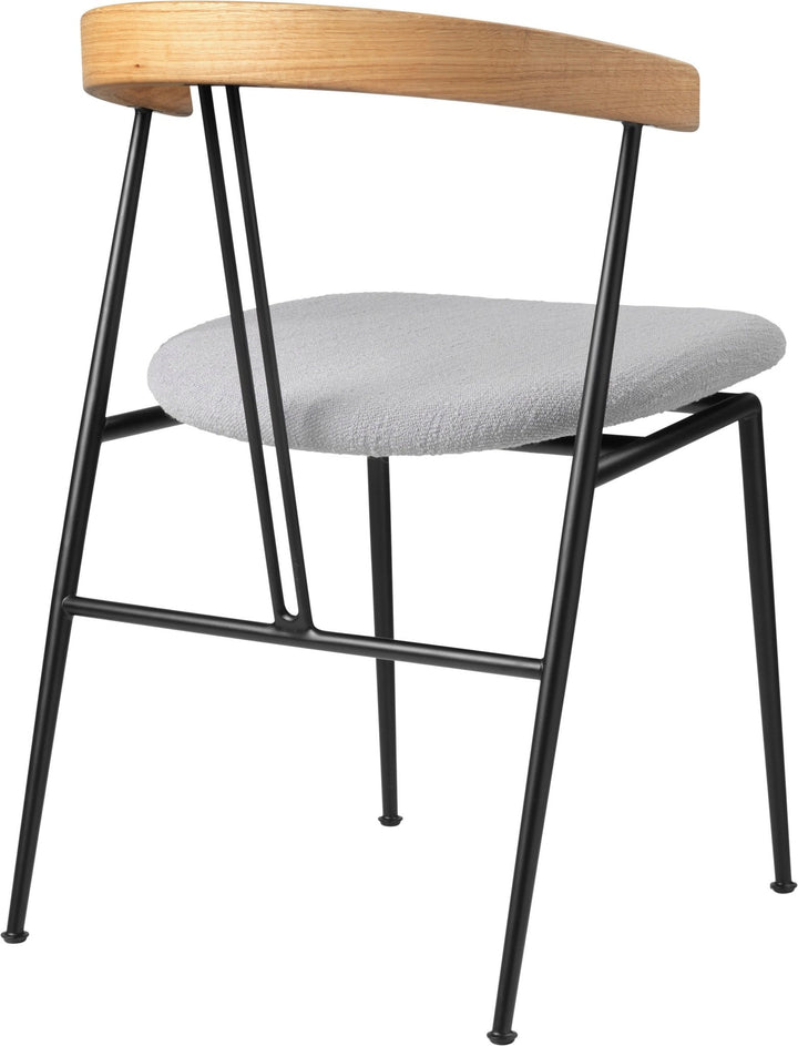 Violin Dining Chair - Seat Upholstered - Gubi - Chairs - Oiled Oak - Gabriel Tempt 61168 - HORNE