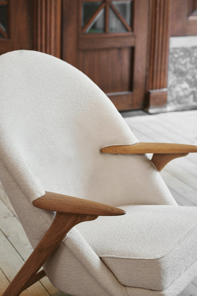 Wingman Lounge Chair - Warm Nordic - Chairs - Barnum 02 - HORNE